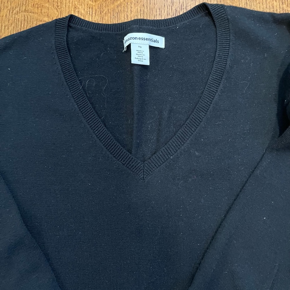 Amazon Essentials V-Neck Sweater - Picture 2 of 6